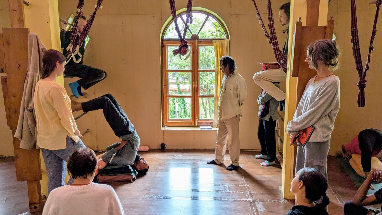 How to Choose a Yoga Teacher Training in India: 10 Things to Check